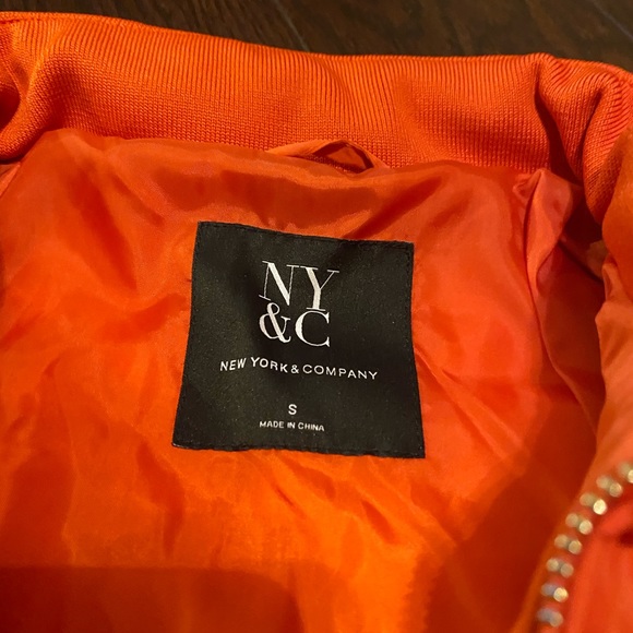 NEW - Puffer Jacket - Size S Orange - Picture 4 of 4
